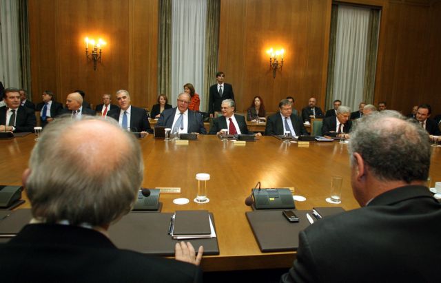 Προγραμματικές δηλώσεις από τη Δευτέρα με όλα τα μέτωπα ανοικτά