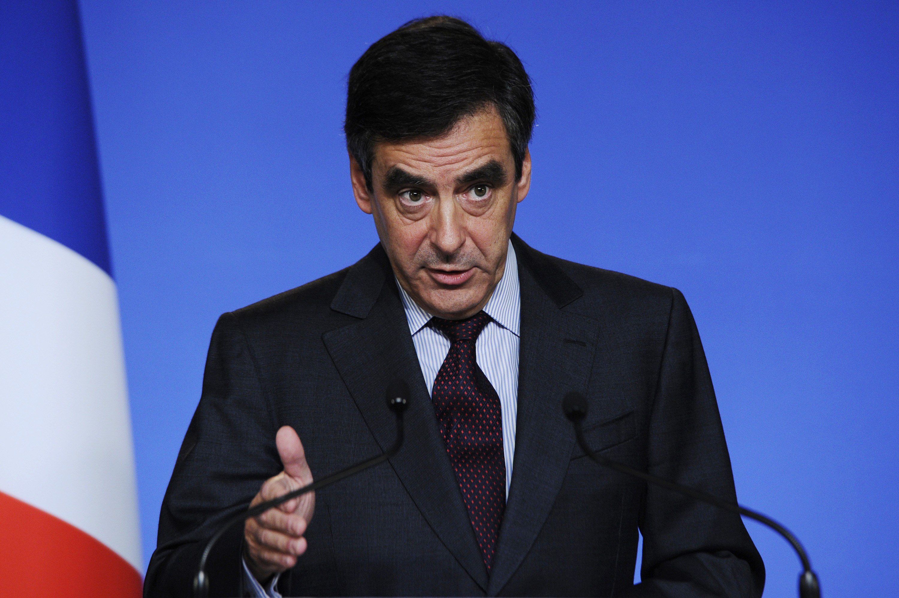 «Εξαιρετική λύση» χαρακτήρισε ο Γάλλος πρωθυπουργός τη συμφωνία Παπανδρέου-Σαμαρά