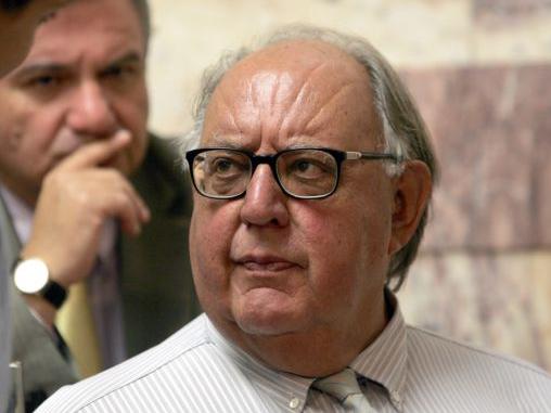 «Η κοινωνία αλλάζει, το ίδιο μπορεί να συμβεί και με τα κόμματα» δηλώνει ο Θ.Πάγκαλος