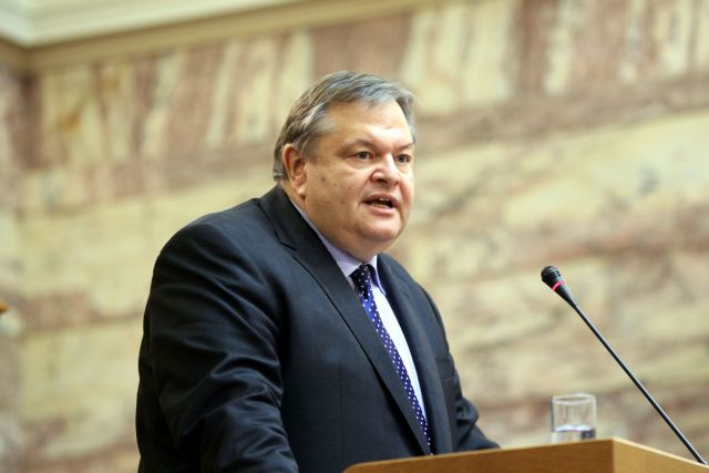 Εξιτήριο πήρε από το νοσοκομείο ο Ευάγγελος Βενιζέλος