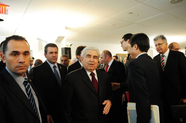 «Δεν παραιτούμαι» απαντά ο Δ.Χριστόφιας στην κυπριακή αντιπολίτευση