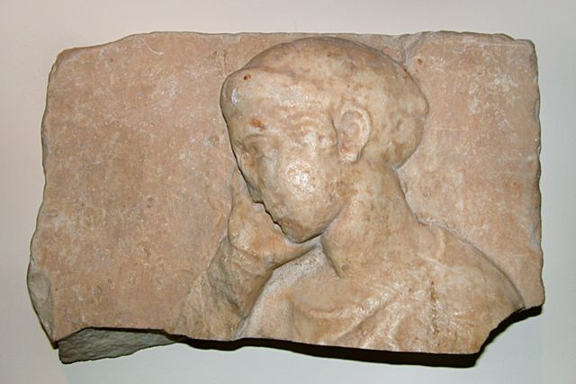 Ενεπίγραφη στήλη πρόκειται να δανείσει στο Μουσείο Γκετί η Ελλάδα για τρία χρόνια