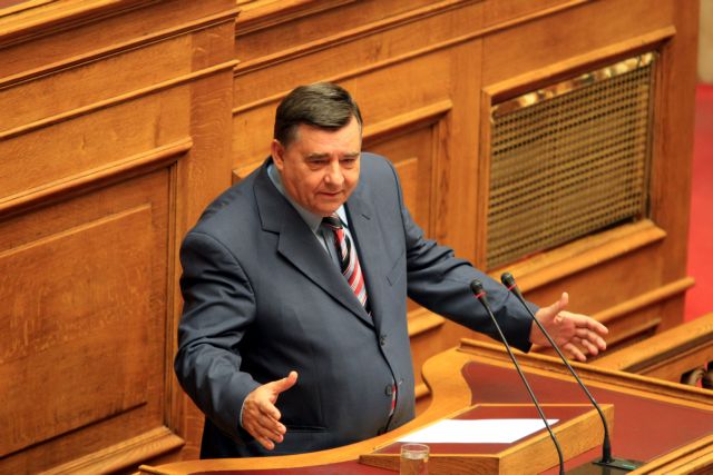 Τριμερή συνάντηση με Παπανδρέου-Σαμαρά και τον ίδιο προτείνει ο Γ.Καρατζαφέρης