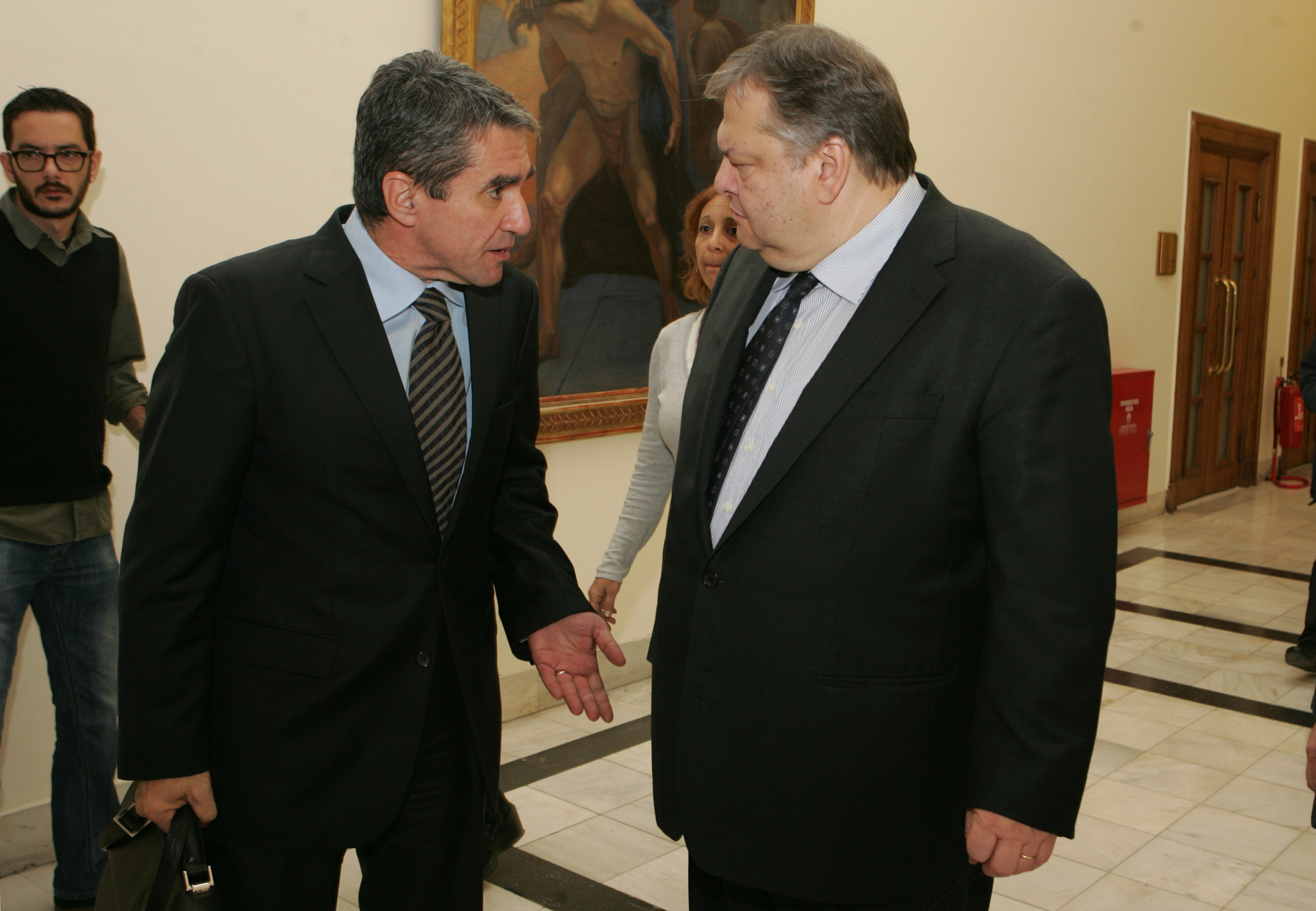 Συνάντηση Βενιζέλου-Λοβέρδου για τον προϋπολογισμό, αλλά και το ΠΑΣΟΚ