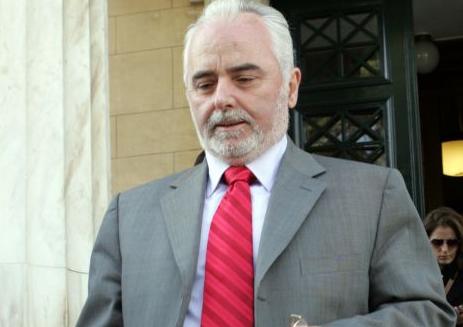 Νέες μειώσεις σε επικουρικές συντάξεις και εφάπαξ από το 2012