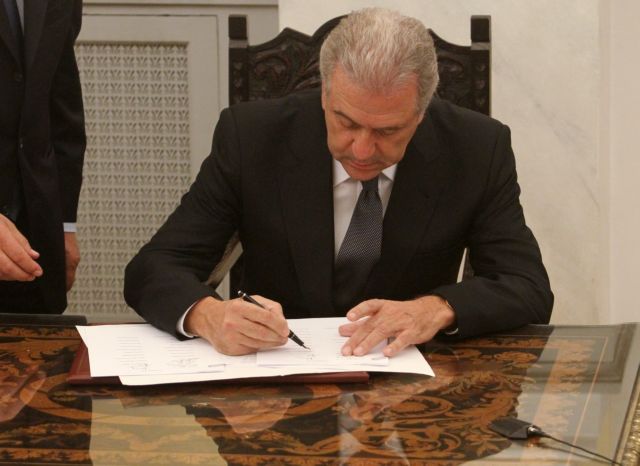 «Καμία έκπτωση στις ανάγκες των Ενόπλων Δυνάμεων» λέει ο Δ.Αβραμόπουλος