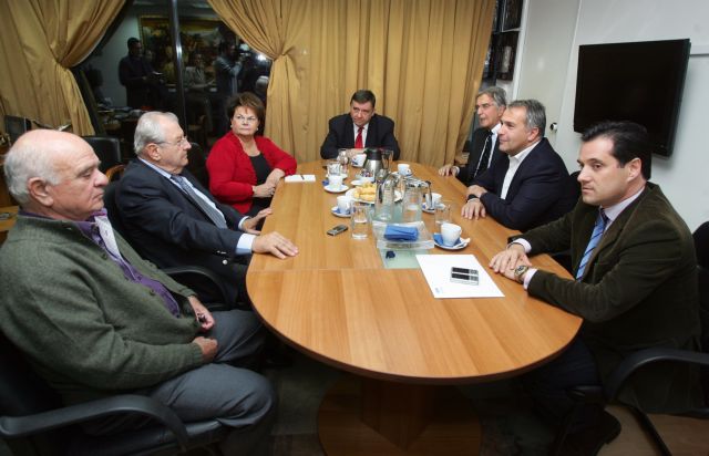 Οδηγίες προς τους υπουργούς του ΛΑΟΣ έδωσε ο Γ.Καρατζαφέρης