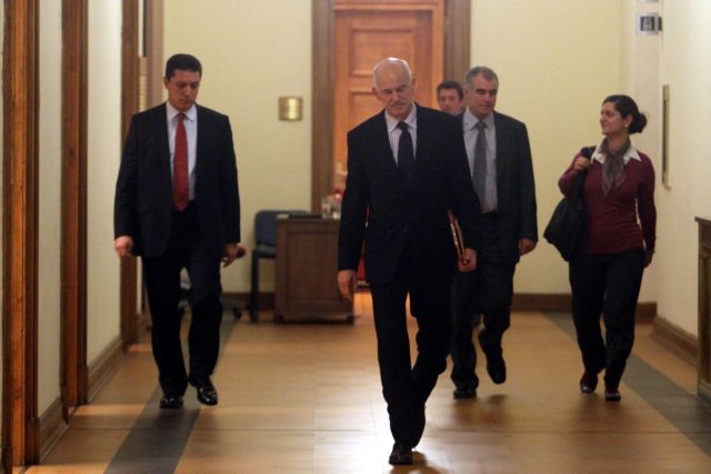 Δεν παραιτείται ο Γ.Παπανδρέου, ξεκαθαρίζει στενός συνεργάτης του προέδρου του ΠΑΣΟΚ