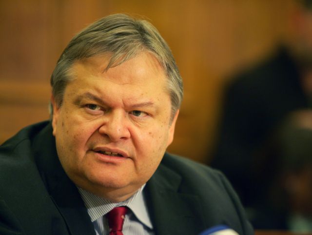 Κανείς δεν μπορεί να παίζει με τις ανάγκες τις χώρας, τονίζει ο Ευ.Βενιζέλος