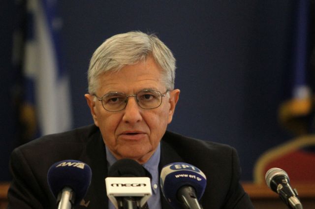 Σε συνεννόηση με τα κόμματα το θέμα του εκλογικού νόμου, διευκρινίζει ο Τ.Γιαννίτσης