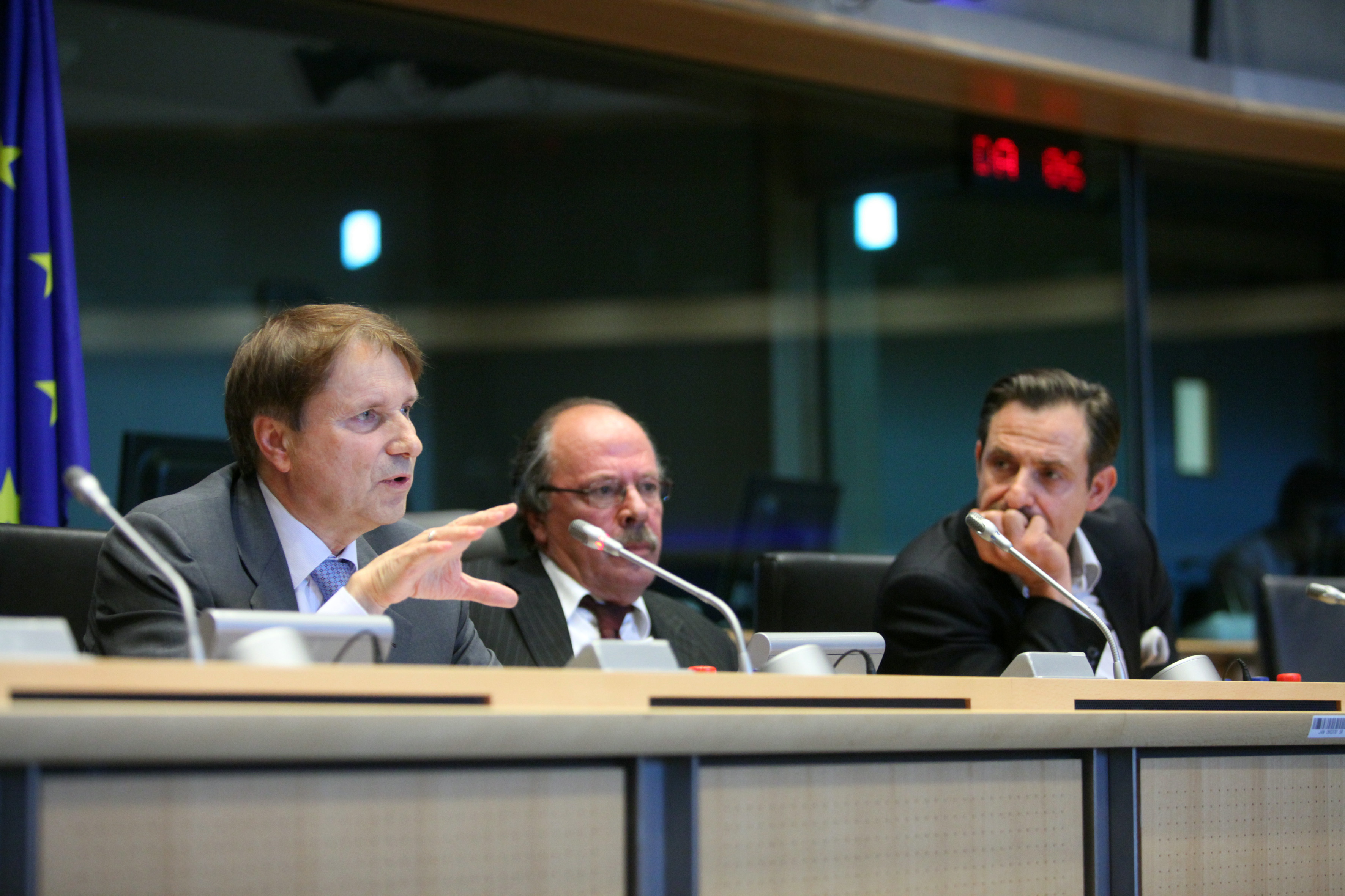 Βασικό μέλημα και ανησυχία η επάνοδος της Ελλάδας στην ανάπτυξη, λέει ο Χ.Ράιχενμπαχ