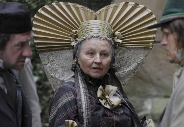 Αλεξάντερ Σοκούροφ: «Όταν σβήνουν τα φώτα οι άνθρωποι ξεχνούν τα δύσκολα…»