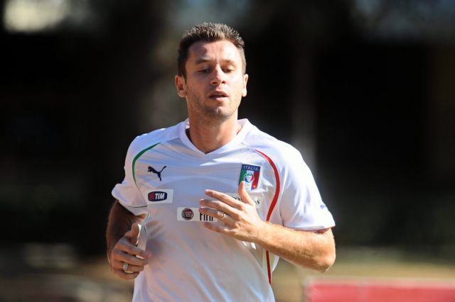 Μηνύματα συμπαράστασης στον Αντόνιο Κασάνο