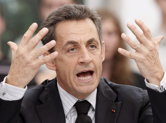 Έκτακτο υπουργικό συμβούλιο στη Γαλλία με φόντο το ελληνικό δημοψήφισμα