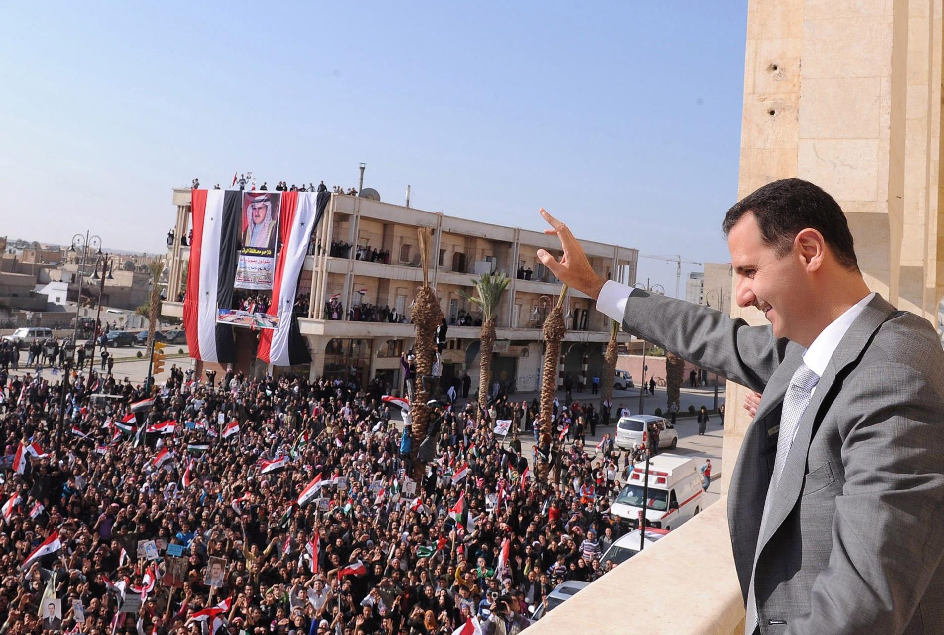 Σε κλοιό διπλωματικών πιέσεων η Συρία, ζητούν ακόμα και την αποχώρηση Άσαντ