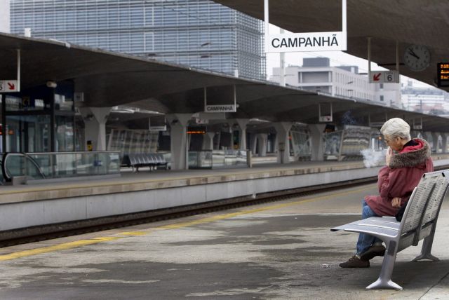 Παρέλυσαν οι δημόσιες συγκοινωνίες στην Πορτογαλία κόντρα στα μέτρα λιτότητας
