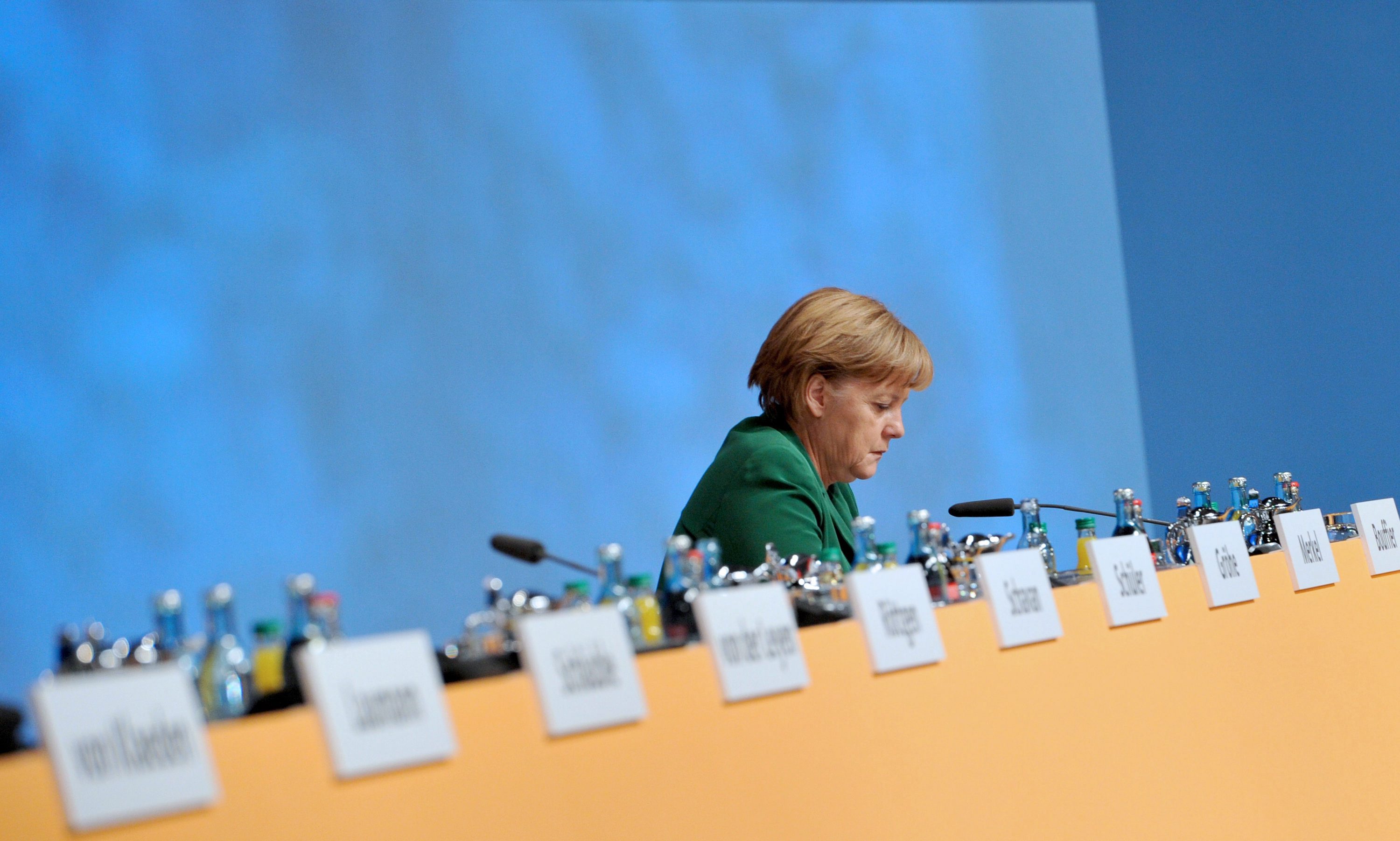 Ευρω-ομόλογο μόνο με παρέμβαση στους εθνικούς προϋπολογισμούς,  λέει το Βερολίνο