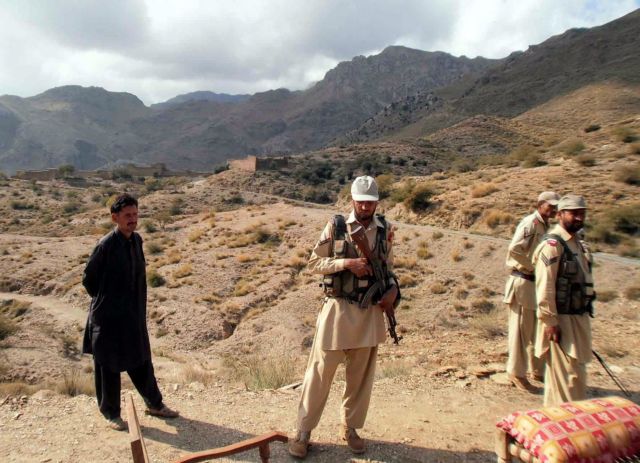 Δεκάδες Πακιστανοί στρατιώτες νεκροί από ΝΑΤΟϊκή επίθεση σε μεθοριακό φυλάκιο