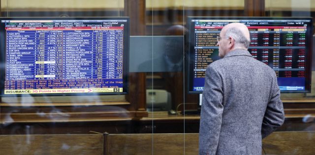 Κλιμακώνονται οι πιέσεις των αγορών στην Ιταλία, σε επίπεδο-ρεκόρ το spread