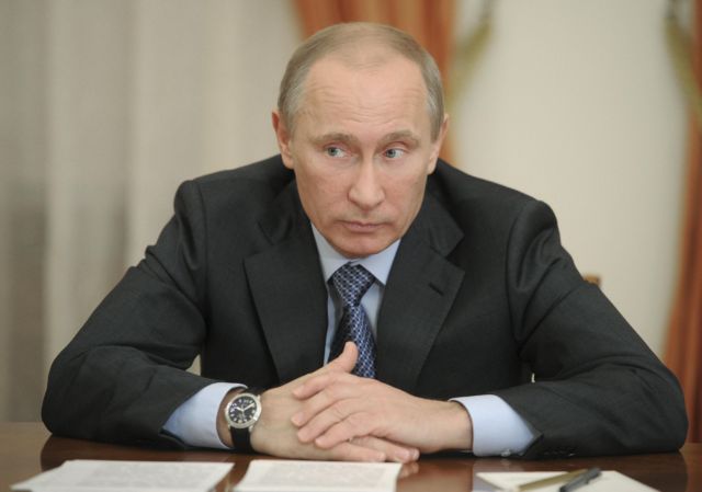 Ανήσυχη η Μόσχα για την κρίση στο ευρώ, ο EFSF «δεν φτάνει» φοβάται ο Πούτιν