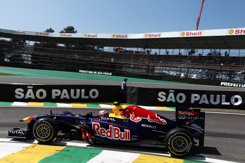 F1 – GP Βραζιλίας 2011, ΕΔ1: RBR εναντίον McLaren