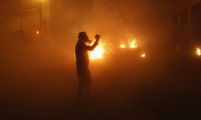 Σοβαρά τραυματισμένος από την αστυνομική βία νοσηλεύεται διαδηλωτής στο Όκλαντ
