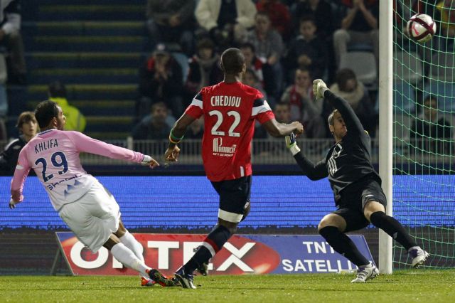 Η Λιλ κινδύνεψε εντός έδρας από την Εβιάν