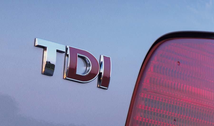 Πράσινο φως για τα πετρελαιοκίνητα ΙΧ σε Αθήνα και Θεσσαλονίκη με τροπολογία του ΥΠΕΚΑ