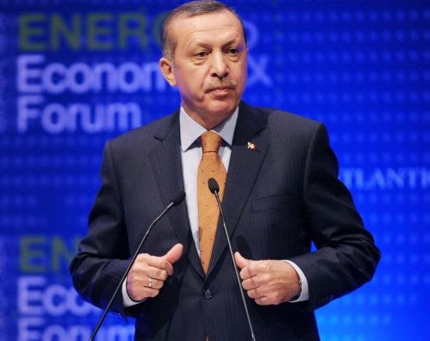 Εκατοντάδες νεκροί σε 15 ημέρες στη Συρία, τη Λιβύη υπενθυμίζει στη Δύση ο Ερντογάν