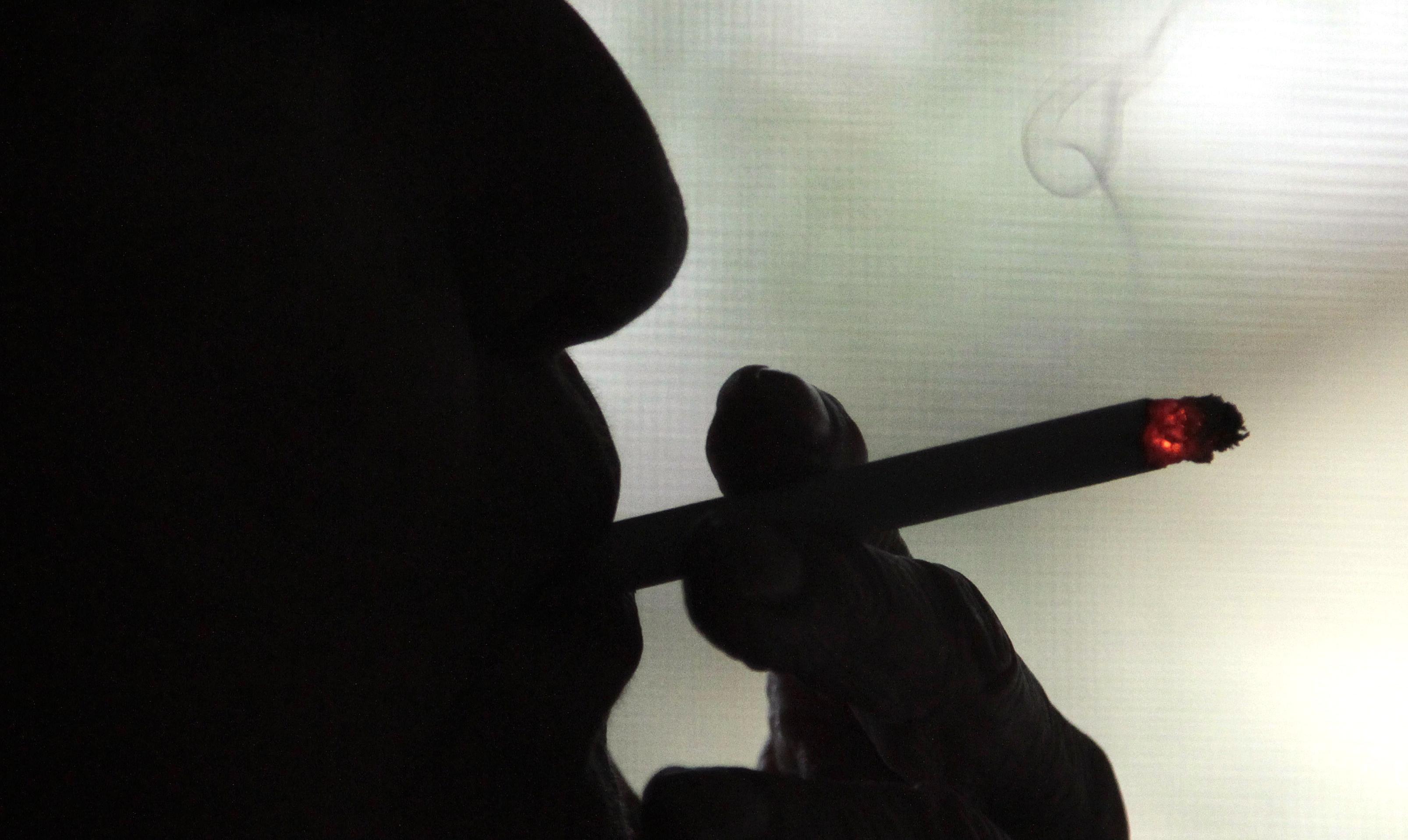 Λουκέτο στους διανομείς μαριχουάνας για ιατρικούς λόγους μπαίνει στη Καλιφόρνια