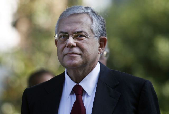 Συνεργασία και σύνεση μπροστά σε μια δύσκολη πορεία ζήτησε ο Λουκάς Παπαδήμος