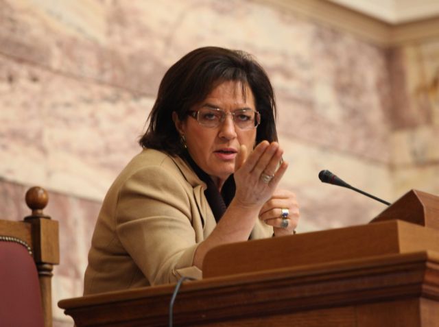 «Είσαστε εκτός τόπου και χρόνου» είπε η Βάσω Παπανδρέου απευθυνόμενη στον πρωθυποθυργό