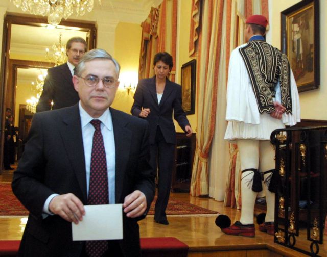 Κυβέρνηση μεγαλύτερης διάρκειας και με στελέχη της ΝΔ φέρεται να ζητεί ο Λ.Παπαδήμος