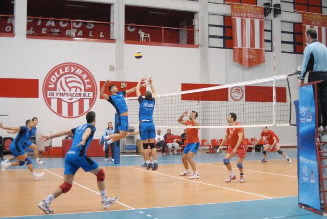 Θετικό το τεστ της Εθνικής με τον Ολυμπιακό στου Ρέντη… 4-0 σετ