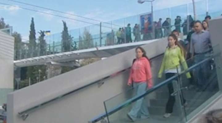 Εγκαινιάστηκε η πεζογέφυρα στο ύψος του Κολεγίου Αθηνών