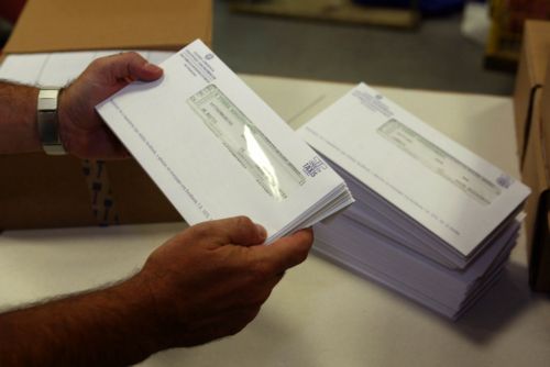 Στο στόχαστρο των οικονομικών εισαγγελέων οι οφειλέτες του Δημοσίου