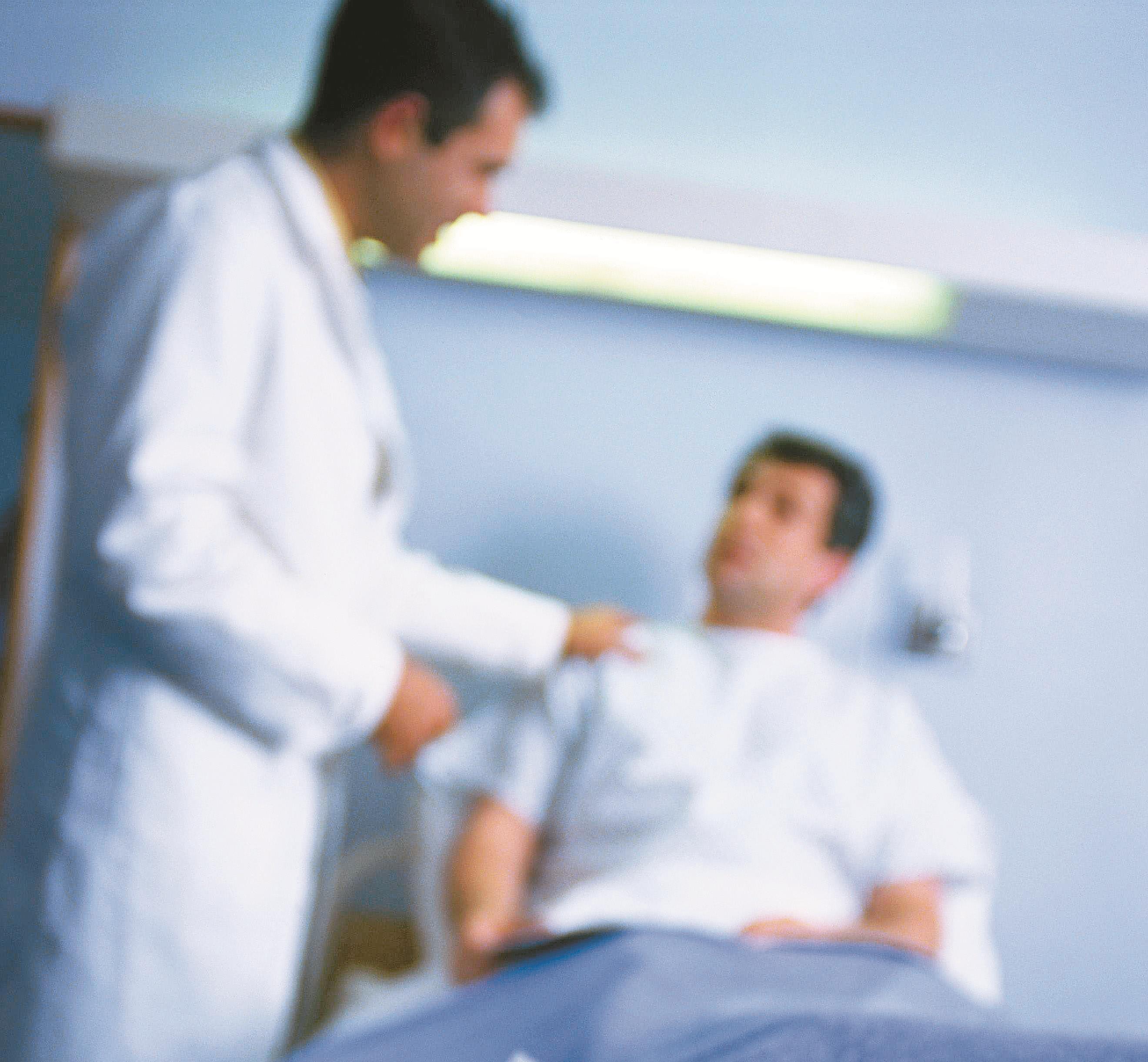 Οι Έλληνες «επιστρέφουν» στα δημόσια νοσοκομεία