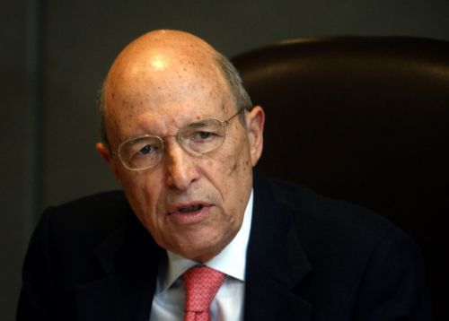 «H Ελλάδα δεν εξαπάτησε για να μπει στην Ευρωζώνη» γράφει ο Κ.Σημίτης στον Monde