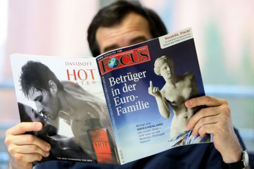 Άρχισε η δίκη για το προσβλητικό εξώφυλλο του γερμανικού περιοδικού FOCUS