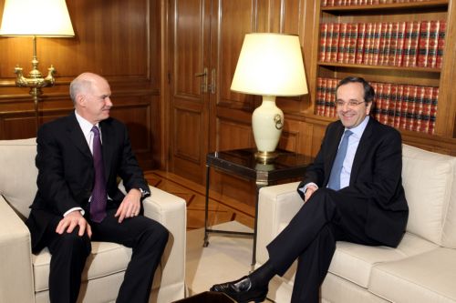 Κορυφώνονται οι διεργασίες για τη νέα κυβέρνηση – Καθυστερεί το Υπουργικό Συμβούλιο