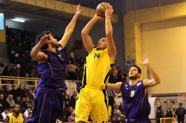 Κράτησε το αήττητο στην έδρα του ο Ηλυσιακός, 70-59 το Περιστέρι