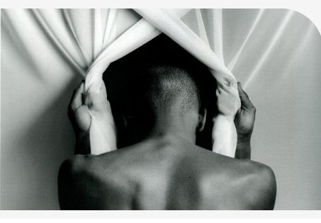 Οι φωτογραφίες του «αιρετικού» Ρόμπερτ Μέιπλθορπ στην Αθήνα