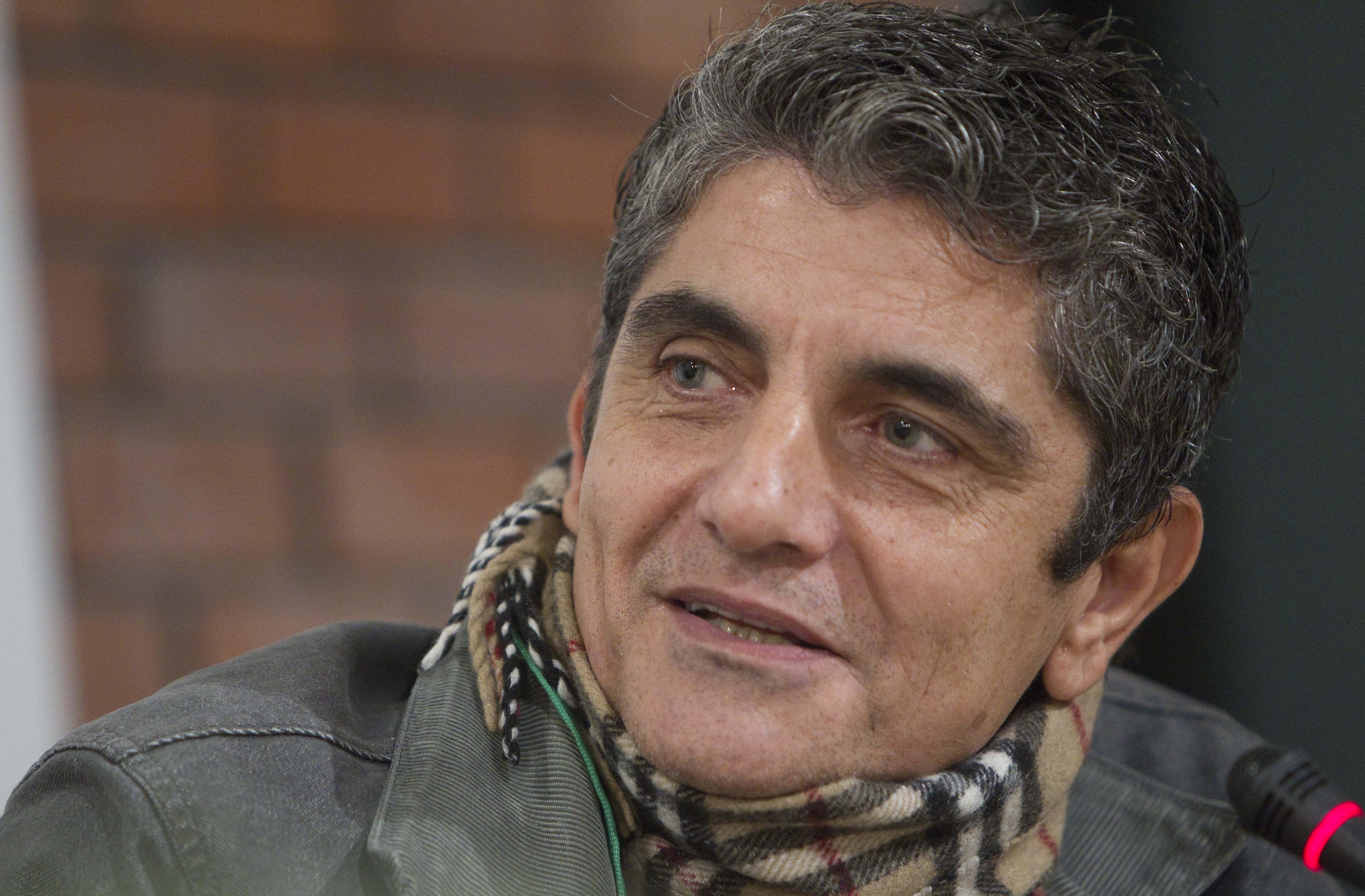 Η Ελλάδα δέρνεται μεταξύ σοκ και δέους, δηλώνει στο in.gr ο Κ.Γιάνναρης