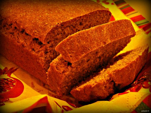 Φρεσκοψημένο ψωμάκι στο σπίτι