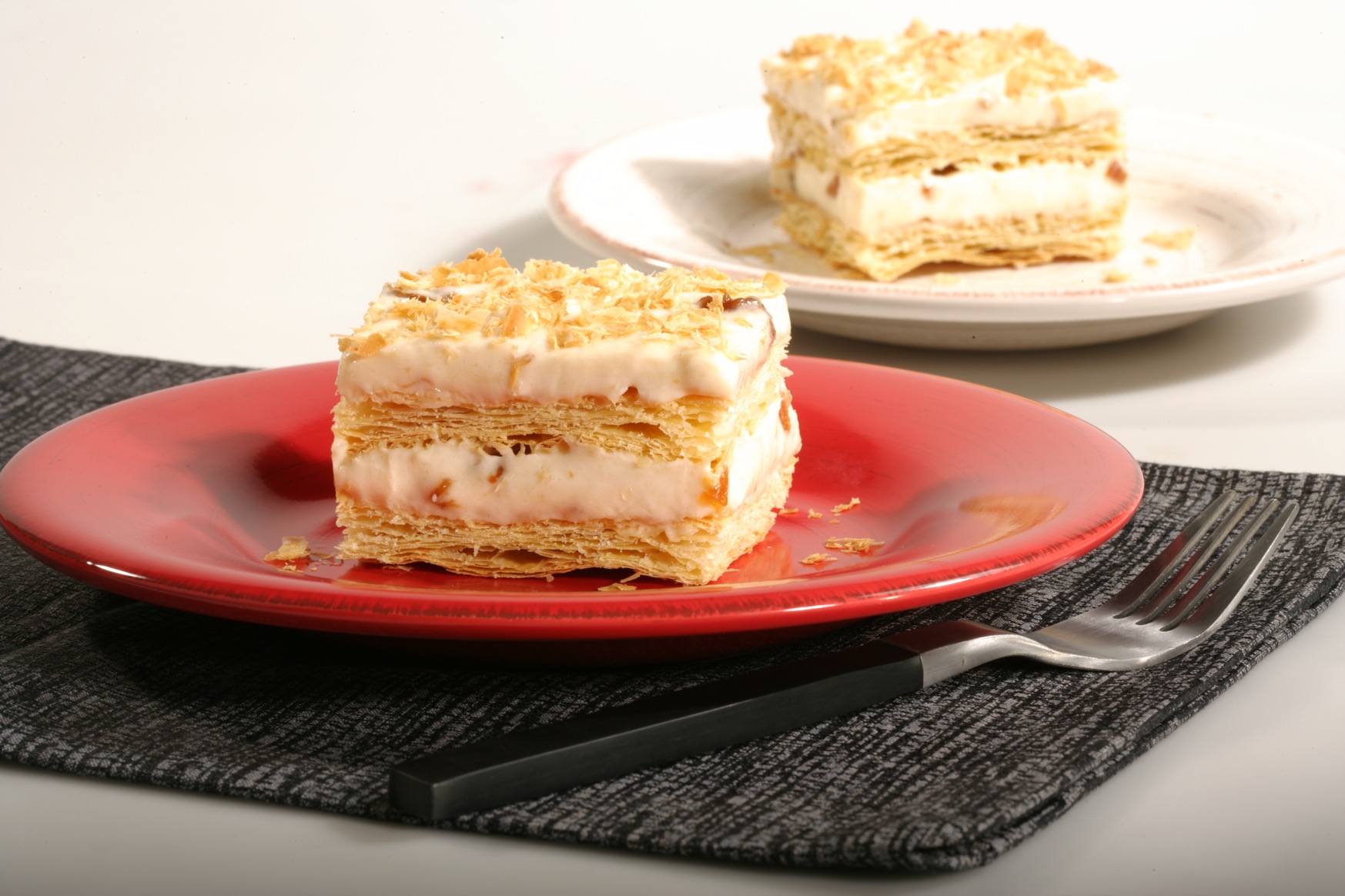 Μιλφέιγ με γιαούρτι και ροδάκινο