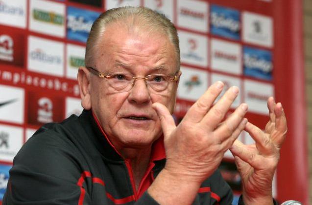 Ο Ίβκοβιτς απέφυγε να μιλήσει για τον Γιάριτς και εστίασε στην Κάχα