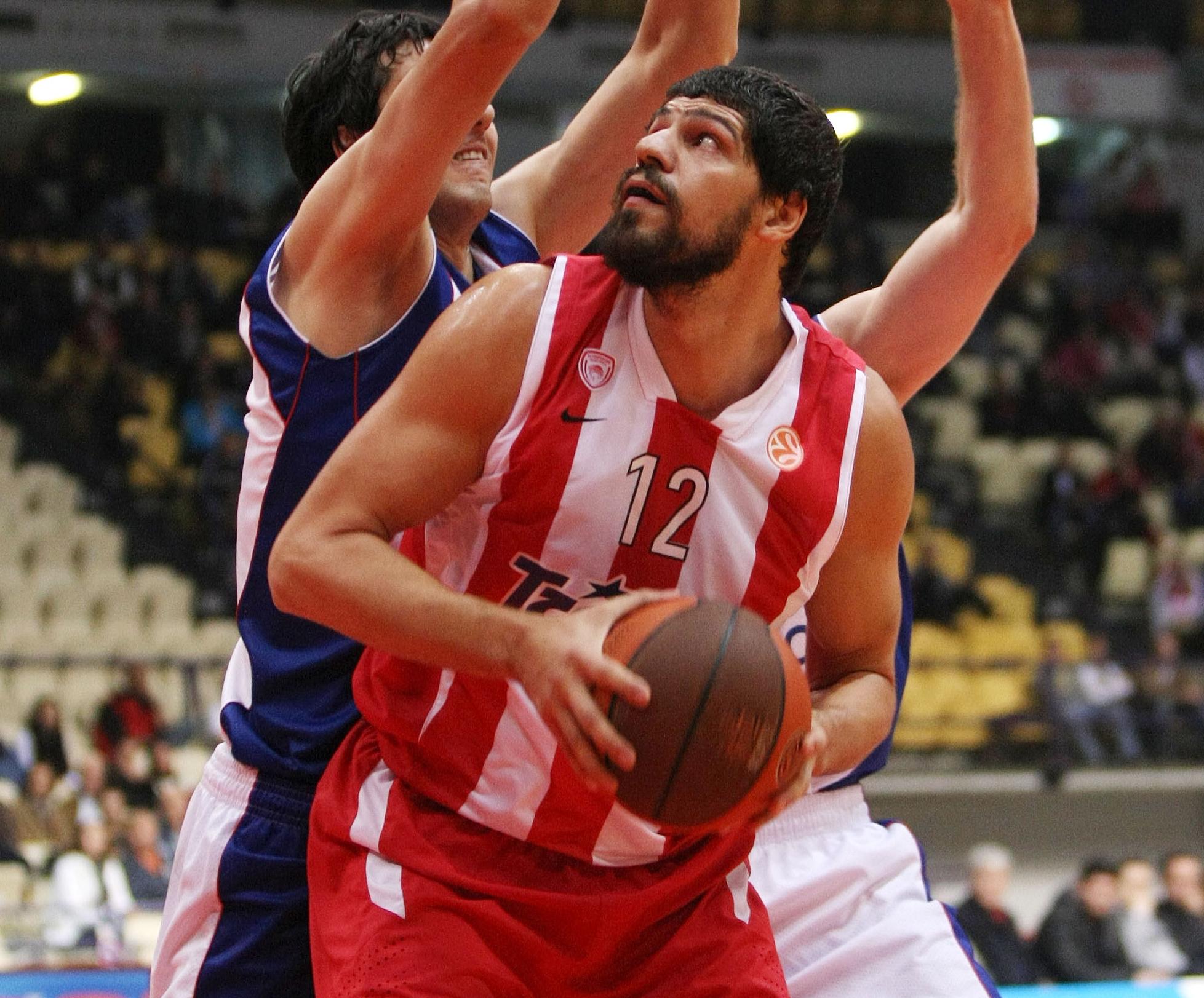 Αρθροσκόπηση για Λάζαρο και επιστροφή σε ένα μήνα…