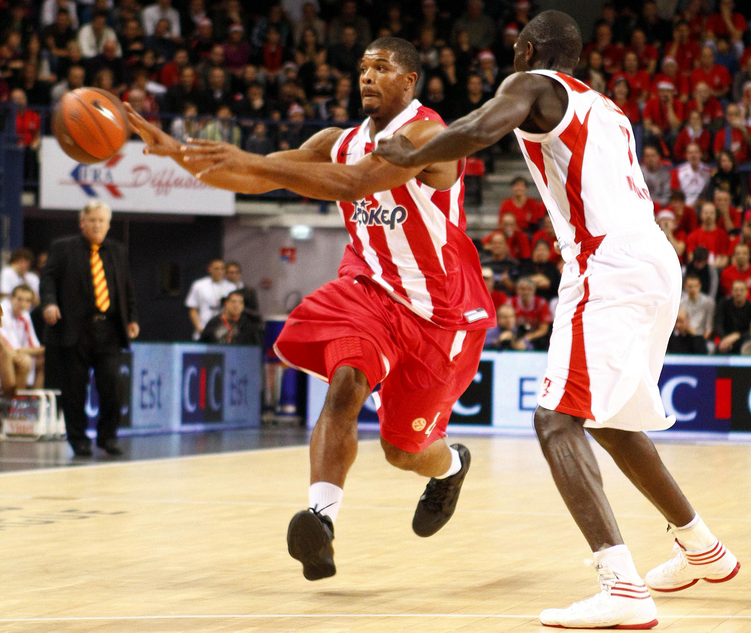 Ο Ολυμπιακός νίκησε στη Νανσί, αλλά η Καντού τον άφησε δεύτερο