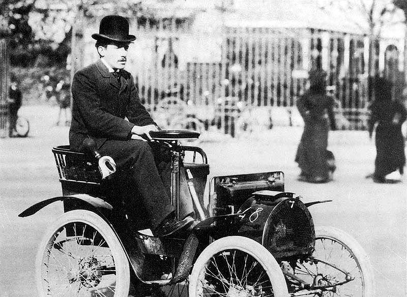 Οι κληρονόμοι του L.Renault αμφισβητούν τη «δημόσια» Renault