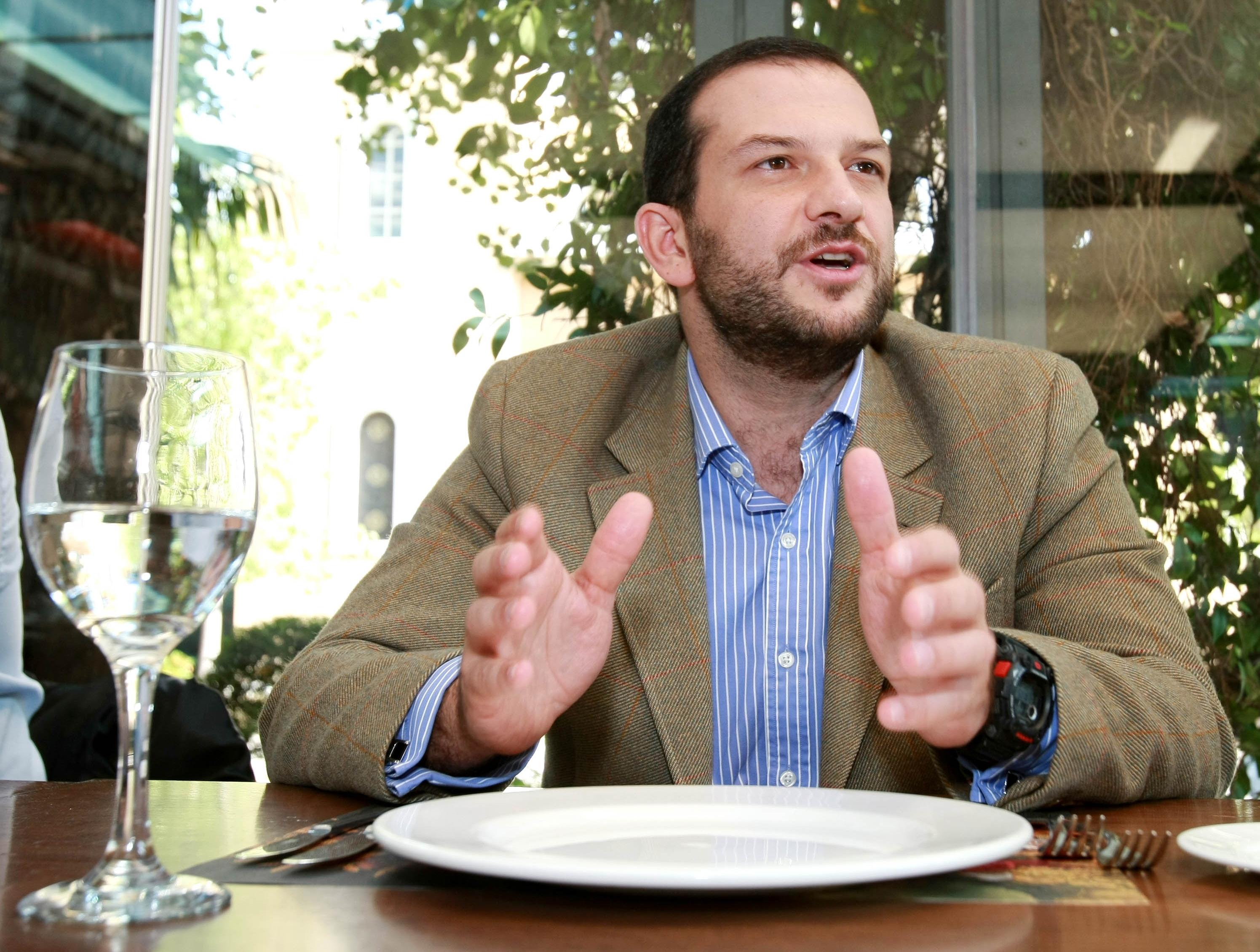 Το μισοάδειο ποτήρι του Αδαμίδη και το… γεμάτο του Ξενιάδη